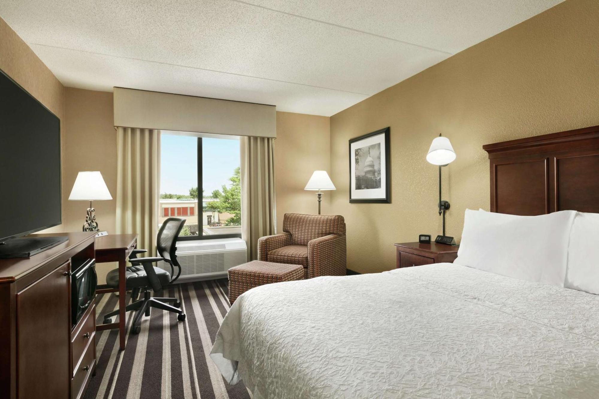 Hampton Inn Washington-Dulles International Airport South Chantilly Bagian luar foto