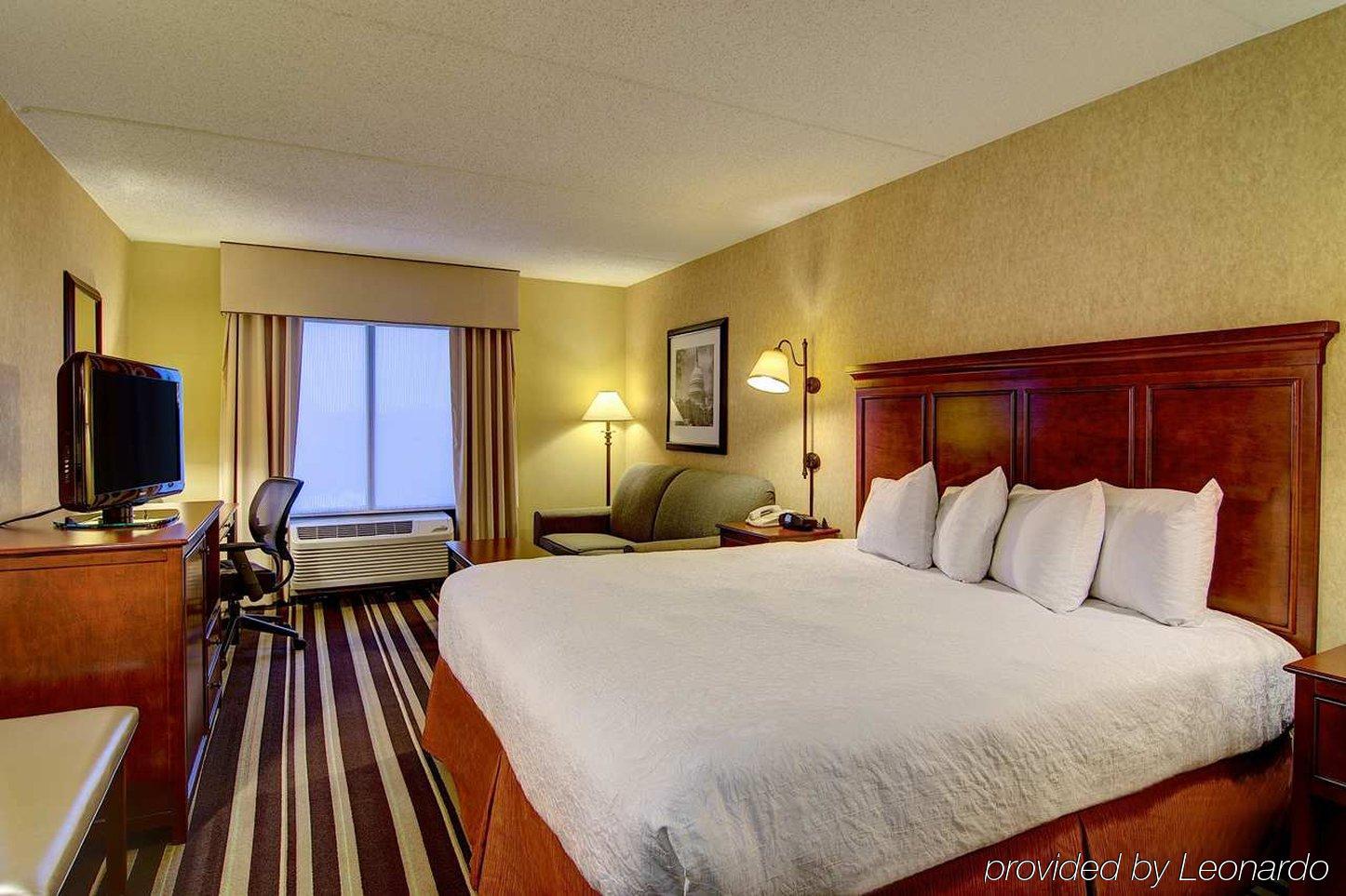 Hampton Inn Washington-Dulles International Airport South Chantilly Bagian luar foto