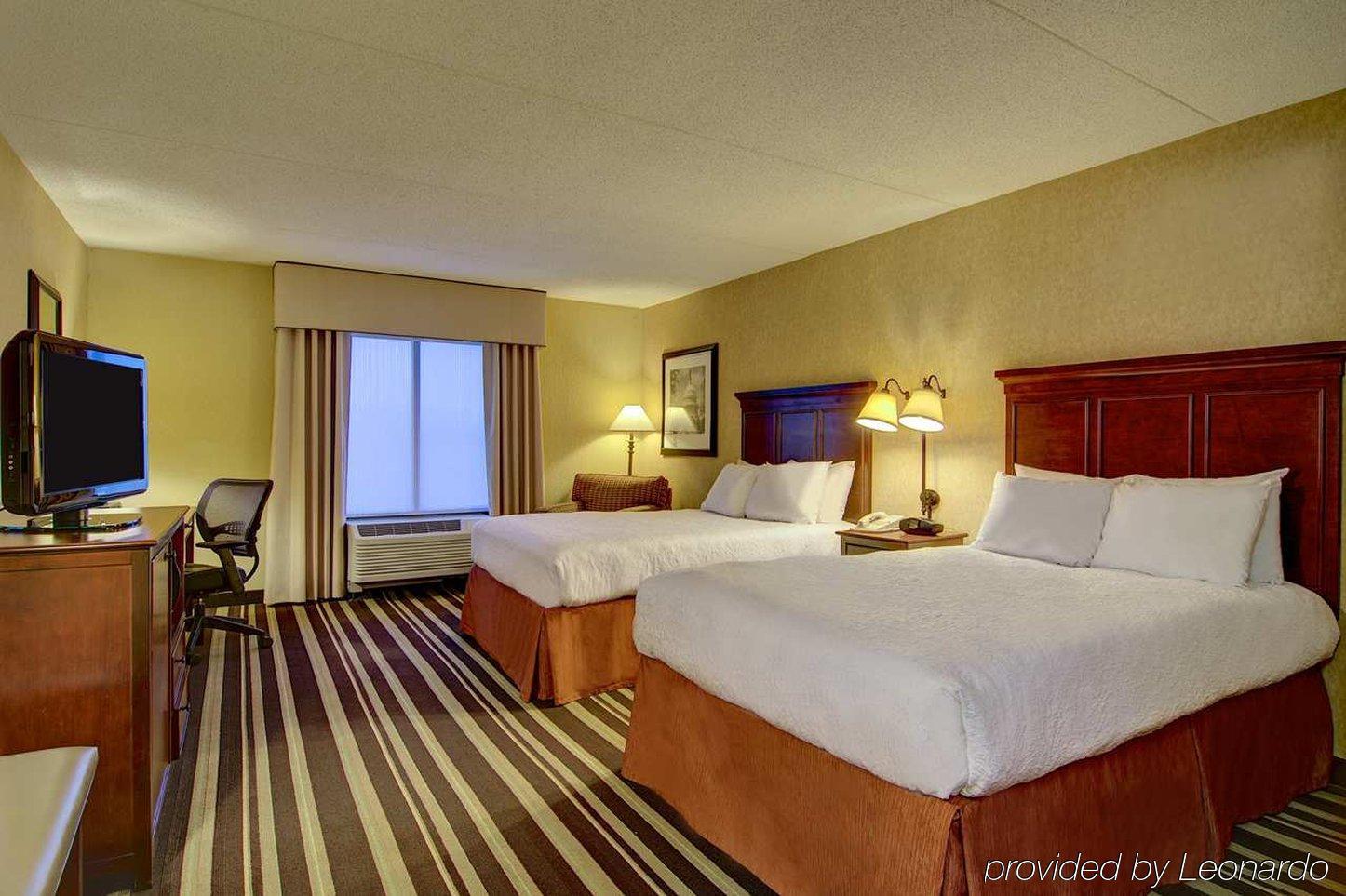 Hampton Inn Washington-Dulles International Airport South Chantilly Bagian luar foto
